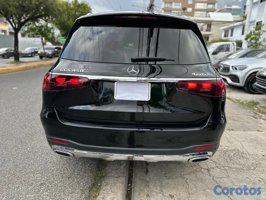 2025 Mercedes-Benz Clase GLS — foto 6 / 13