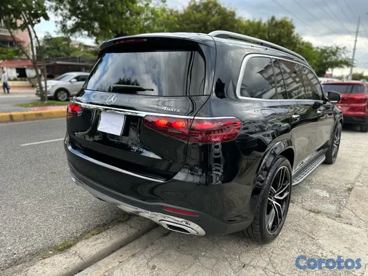 2025 Mercedes-Benz Clase GLS — foto 7 / 13