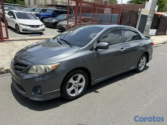 2011 Toyota Corolla — foto 7 / 13