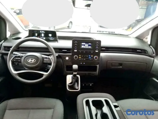 2025 Hyundai Staria — foto 7 / 10