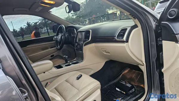2014 Jeep Grand Cherokee — foto 7 / 11