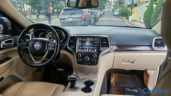 2014 Jeep Grand Cherokee — foto 8 / 11
