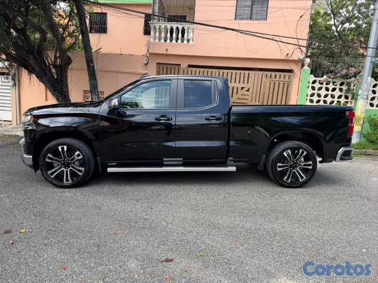 2020 Chevrolet Silverado — foto 5 / 9