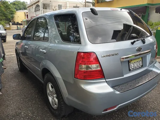 2008 Kia Sorento — foto 2 / 7
