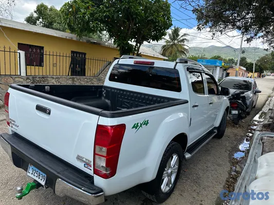 2014 Isuzu Dmax — foto 5 / 20