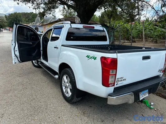 2014 Isuzu Dmax — foto 6 / 20