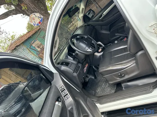 2014 Isuzu Dmax — foto 8 / 20