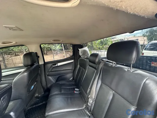 2014 Isuzu Dmax — foto 14 / 20