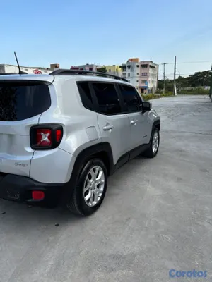 2018 Jeep Renegade — foto 4 / 8