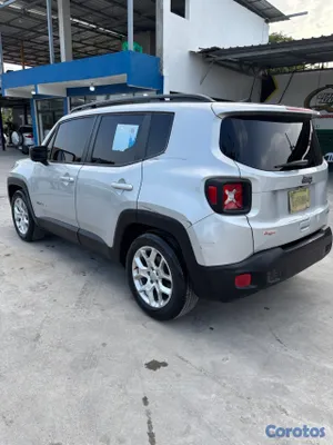 2018 Jeep Renegade — foto 6 / 8