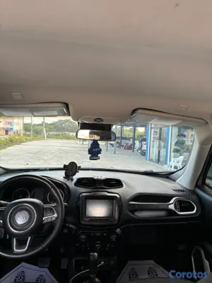 2018 Jeep Renegade — foto 8 / 8