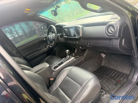 2016 Toyota Tacoma — foto 3 / 12
