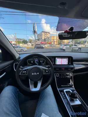 2025 Kia Seltos — foto 10 / 12