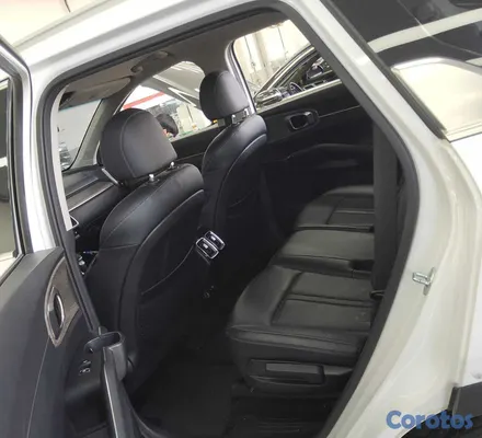 2022 Kia Sorento — foto 11 / 19