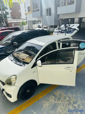 2015 Daihatsu Mira — foto 5 / 16