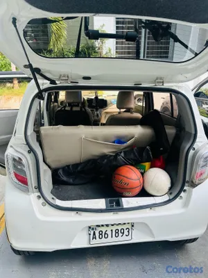 2015 Daihatsu Mira — foto 8 / 16