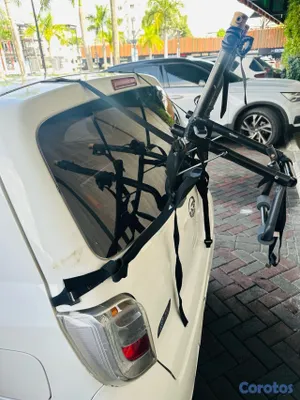 2015 Daihatsu Mira — foto 12 / 16