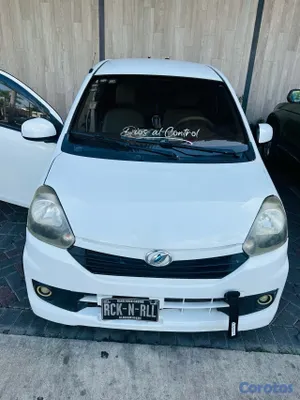 2015 Daihatsu Mira — foto 15 / 16
