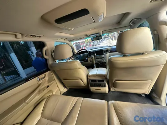 2011 Lexus Lx — foto 8 / 10