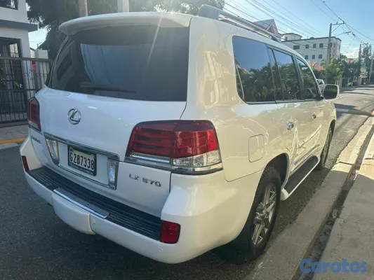 2011 Lexus Lx — foto 10 / 10