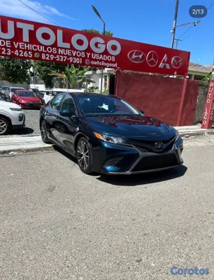 2020 Toyota Camry — foto 2 / 4