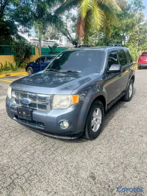2011 Ford Escape — foto 2 / 9