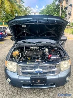 2011 Ford Escape — foto 7 / 9