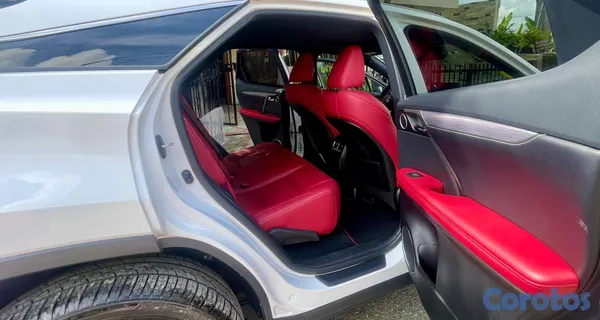 2021 Lexus Rx — foto 8 / 8
