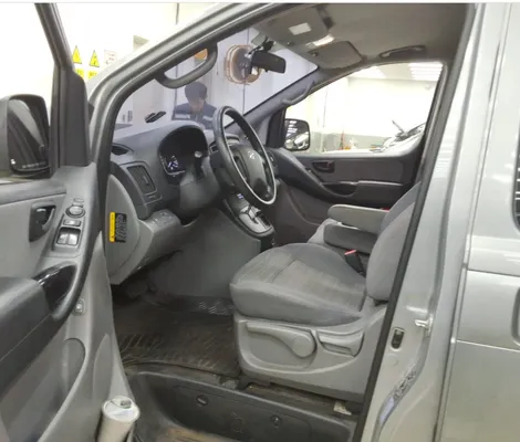 2019 Hyundai Grand Starex — foto 7 / 10