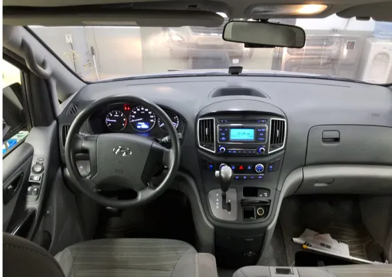 2019 Hyundai Grand Starex — foto 9 / 10