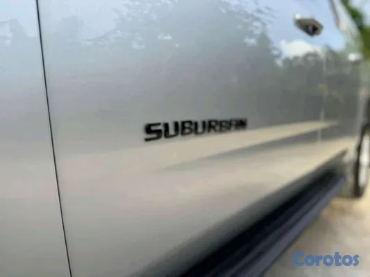 2018 Chevrolet Suburban — foto 4 / 9