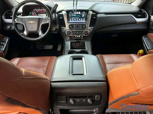 2018 Chevrolet Suburban — foto 5 / 9