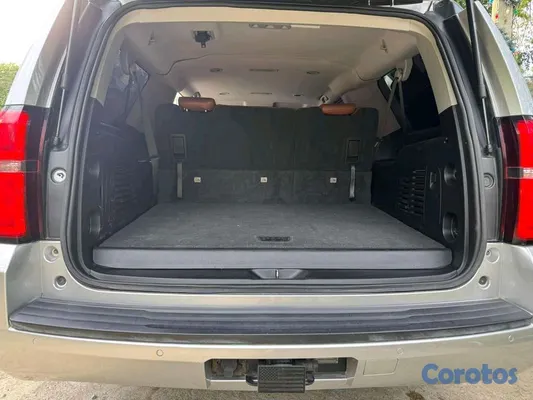 2018 Chevrolet Suburban — foto 9 / 9