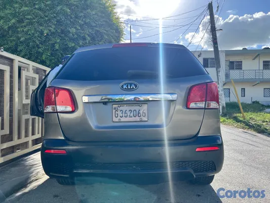2011 Kia Sorento — foto 4 / 7