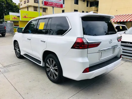 2019 Lexus Lx — foto 2 / 10
