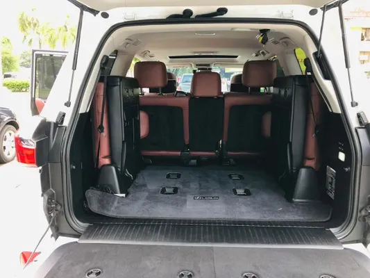 2019 Lexus Lx — foto 6 / 10