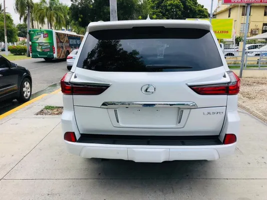 2019 Lexus Lx — foto 7 / 10