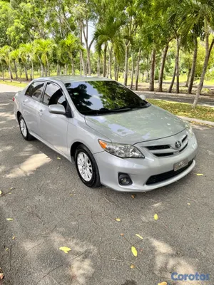 2011 Toyota Corolla — foto 8 / 10