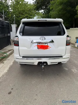 2016 Toyota 4 Runner — foto 2 / 5