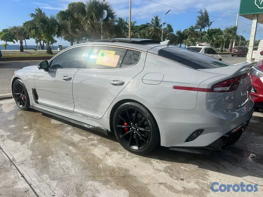 2022 Kia Stinger GT — foto 4 / 10
