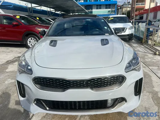 2022 Kia Stinger GT — foto 5 / 10