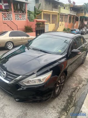 2017 Nissan Altima — foto 2 / 8