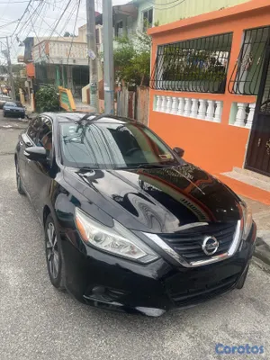 2017 Nissan Altima — foto 3 / 8