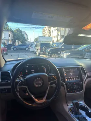 2016 Jeep Grand Cherokee L — foto 9 / 10