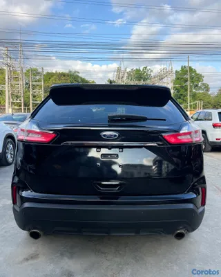 2019 Ford Edge — foto 5 / 10