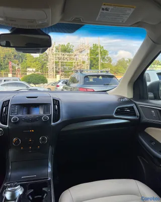 2019 Ford Edge — foto 8 / 10
