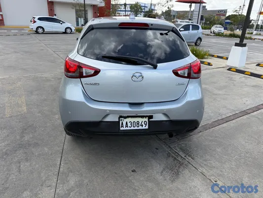 2018 Mazda Demio — foto 5 / 10