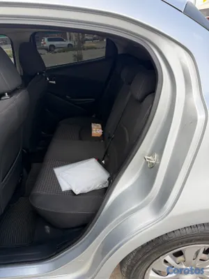 2018 Mazda Demio — foto 8 / 10