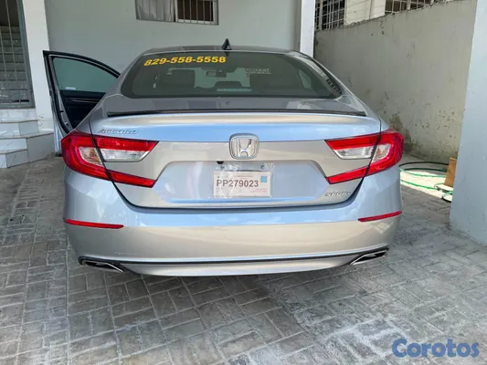 2022 Honda Accord — foto 5 / 7