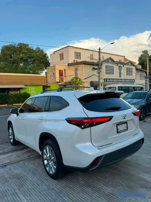 2023 Toyota Highlander — foto 5 / 12